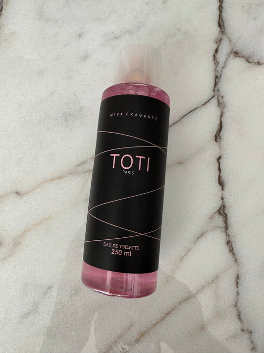 TOTI-DUPE SOFÍA VERGARA TRAD